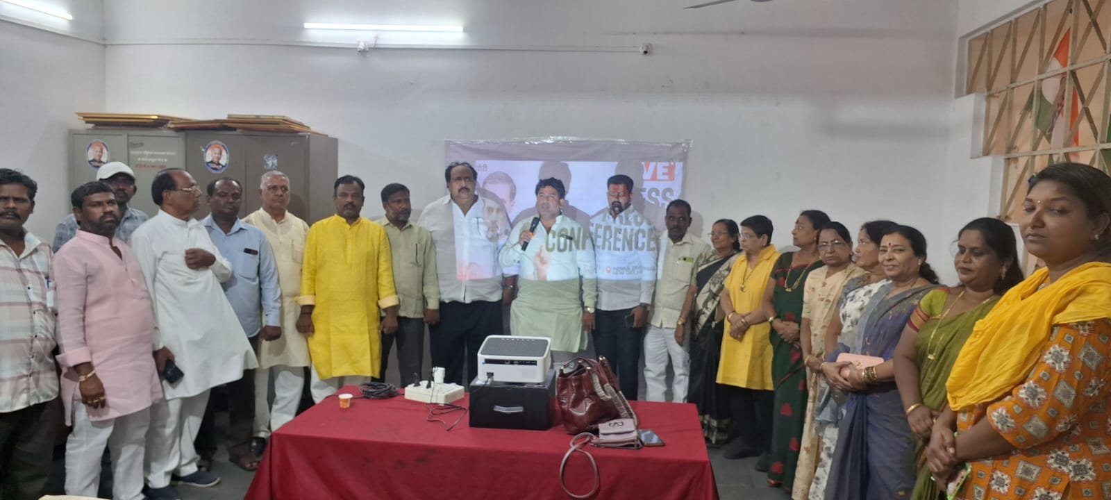 वोट चोरी प्रकरणावर राहुल गांधी यांची मुलाखत स्क्रीन आणि प्रोजेक्टरद्वारे लोकांपर्यंत पोहोचवणार : चेतनभाऊ नरोटे