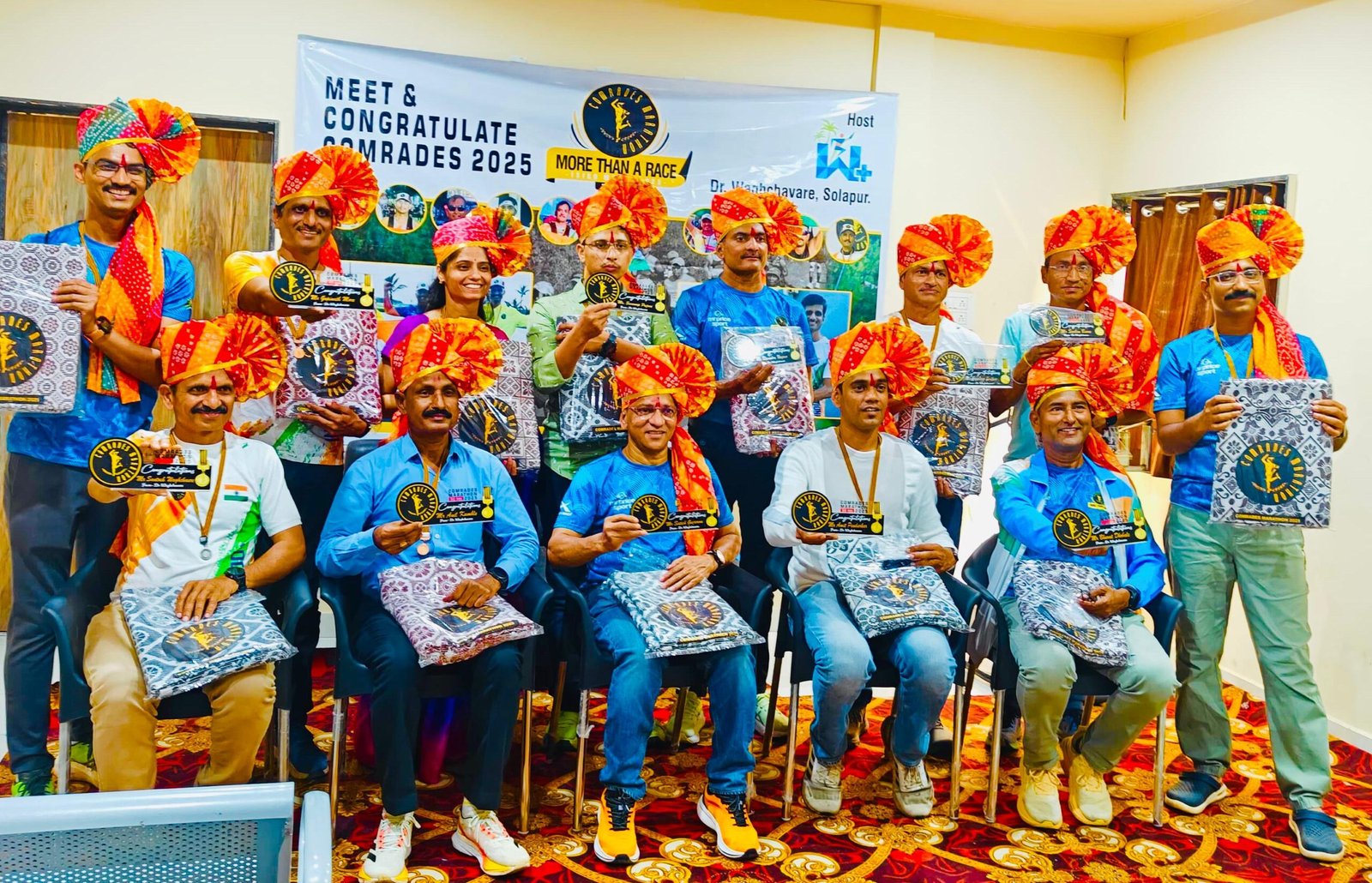 कॉम्रेड मॅरेथॉन मधील 13 फिनिशर्सचा वाघचवरे परिवाराकडून गौरव