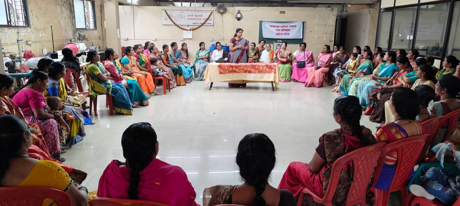 नाभिक समाज सेवा प्रतिष्ठानच्या महिला मंडळाचा हळदी कुंकू समारंभ अपूर्व उत्साहात साजरा